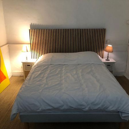 Le Victor Hugo 1G Et Sa Pizza Offerte Apartment Aurillac Exterior photo